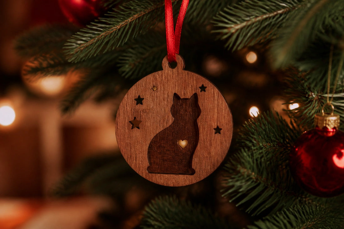 Orange Tabby Cat Christmas Ornament: Personalized Gift Ideas
